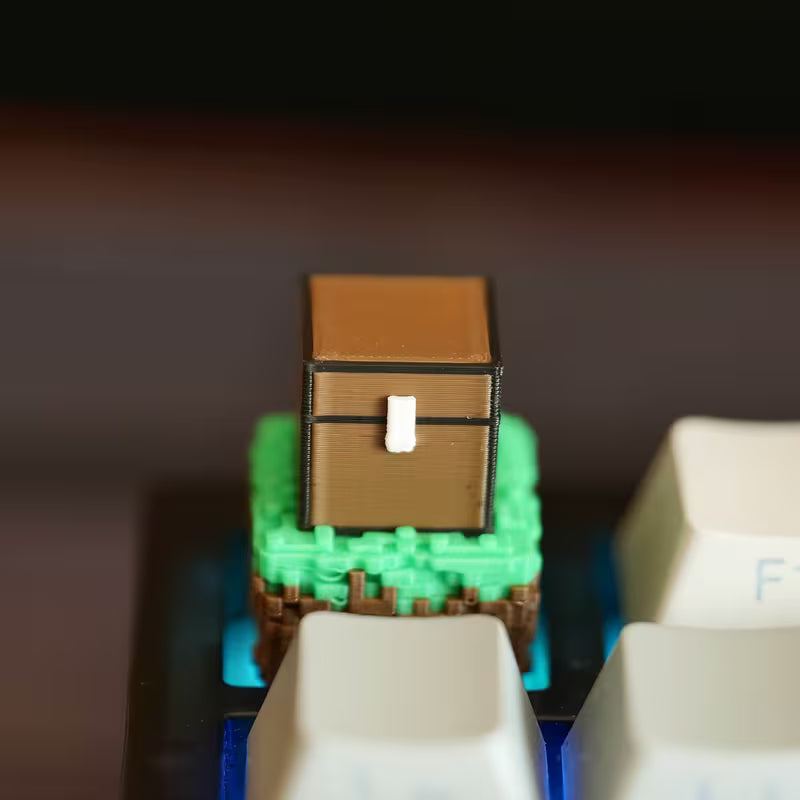 Pixel-Style Brust-Schlüsselanhänger – 3D Kunst-Schlüsselanhänger für mechanische Tastaturen | Gaming & Sammler