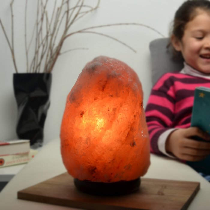 Himalaya-Salz-Kristalllampe – 2 bis 3 kg | Natürlicher Bernstein-Leuchteffekt | Einzigartige Wohnaccessoires & Geschenkidee